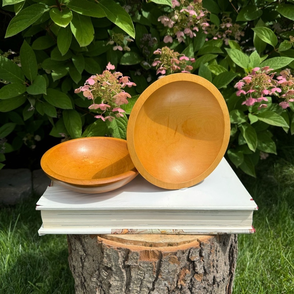 Vintage Wooden Bowl Set - 2 Bowls -mid century - Baribocraft made in Canada